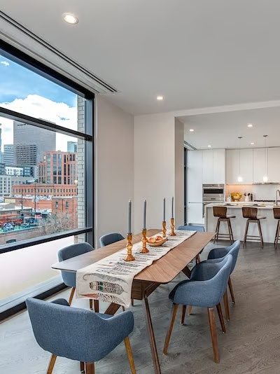 McGregor Square - Home - Residences dining area